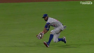 CHC@PHI: Fowler recovers on liner with sliding catch