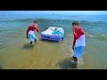 MOM WAKES UP IN OCEAN PRANK!