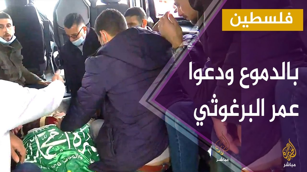 وصفه بـ"غزير الدمعة" فلم يتمالك دموعه على الهواء !