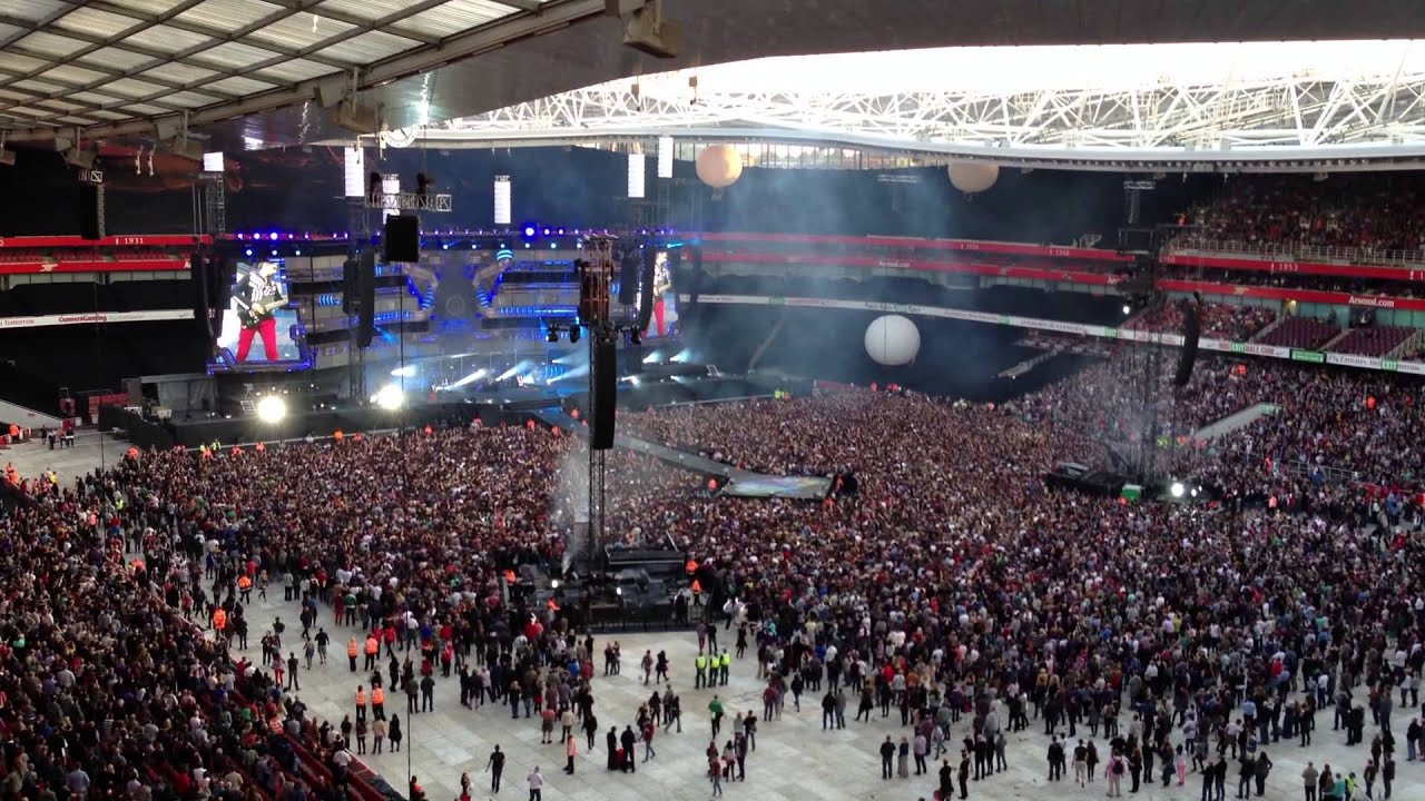 Muse - Intro + Supremacy (Live @ Emirates Stadium, London - 26 May 2013 ...