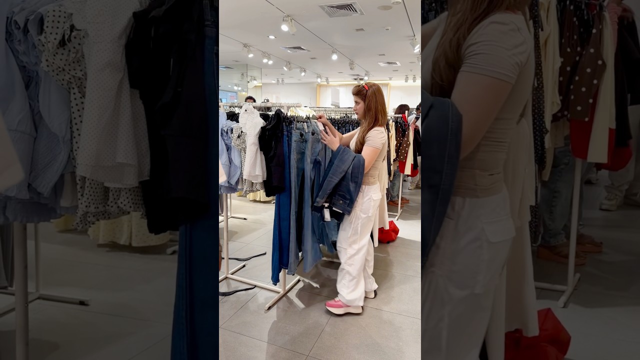 Kaisa laga ye mini vlog? Aur banao mini vlogs me?🩷😍 #minivlog #arishfakhan #shopping #shoppingvlog