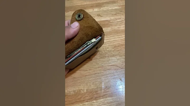 Cheap minimalist leather wallet! 😳#shorts  #minimalist #edc #minimalistwallet #leather