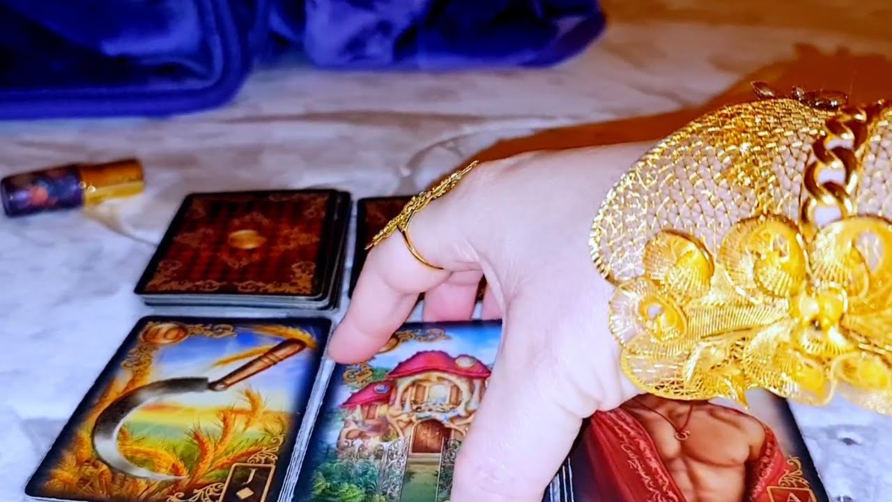 VOCÊ foi VISTA nesse LUGAR...quando derrepente ISSO veio...