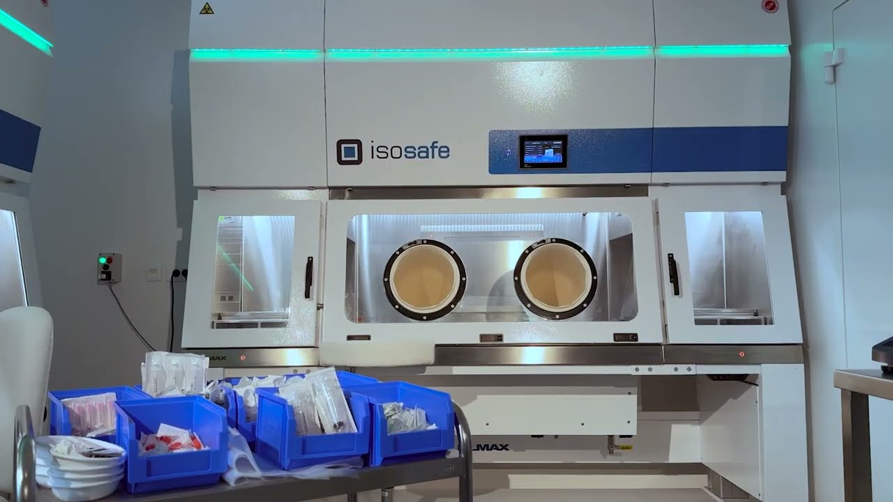 Class III. biological safety cabinet – glove isolator | ISOSAFE