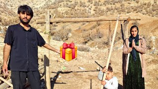 Download Lagu An Incredible Gift from a Young Man to a Homeless Mother MP3