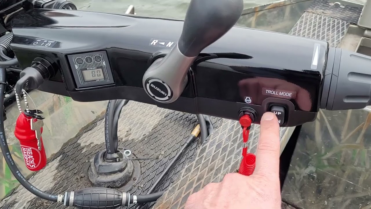Suzuki Deluxe tiller handle with troll mode