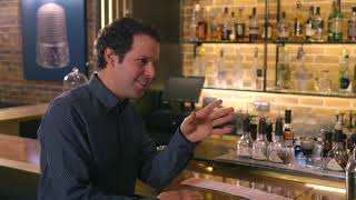 Kaarten Schudden Met Een Cocktailshaker