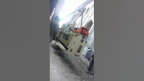 JSW 100 ton injection molding machine lifting