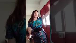 Linda hermosa mujer de cortes GT Linda hermosa mujer de cortes GT