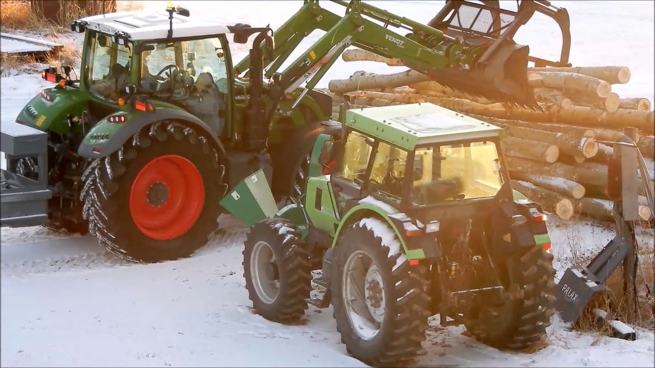 Fendt 718 Moving Heavy Logs