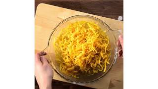 Impossibly Easy Macaroni and Cheese Pie