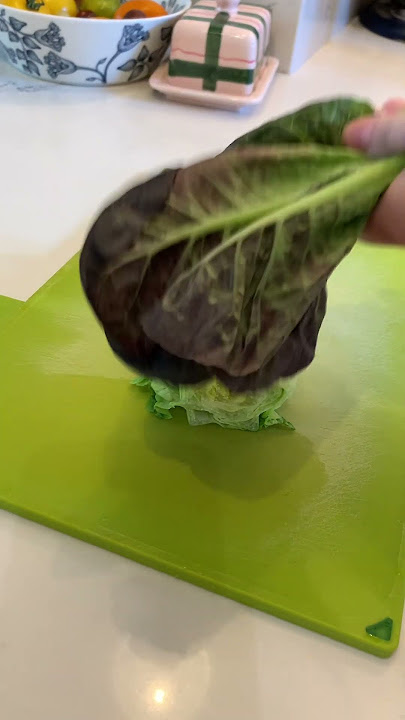 Refreshing salad leaves hack