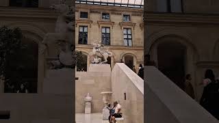 can someone take me back to that moment? #paris #louvre #thelouvre #aesthetic #takemeback #memories
