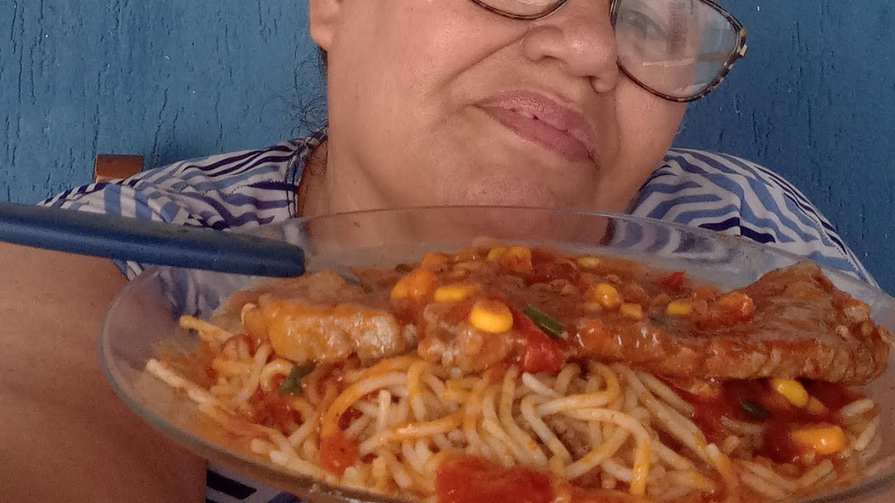 Almoço De Hoje Macarrão Feijão Bife ao Molho 😋