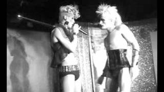 Download Lagu L' ALIBII HALLOWEEN VERSUS SHOW TIME MP3