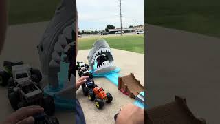 Monster Jam Megalodon Mayhem Playset 🦈 from Amazon $19.99 #monsterjam #spinmaster #megalodon #toys