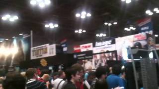 New York Comic Con 2011 - Walking Show Floor