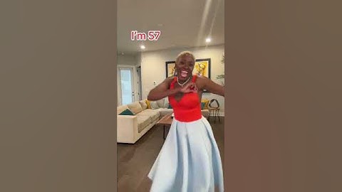 You’ve made it through another week 🥰 #agingboldly #over50 #proaging #womenover50