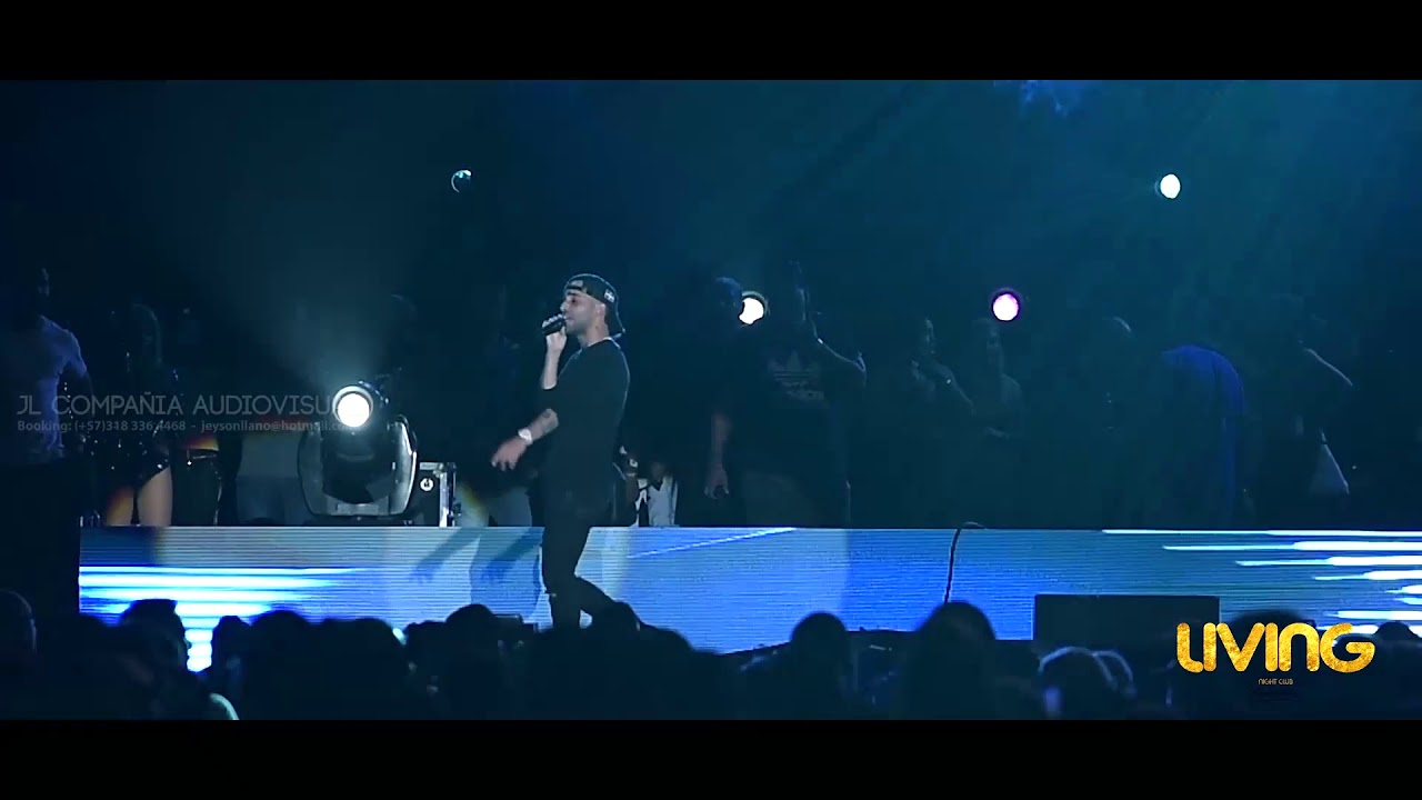 Como tiene que ser - Arcangel (En Vivo) Living Flow