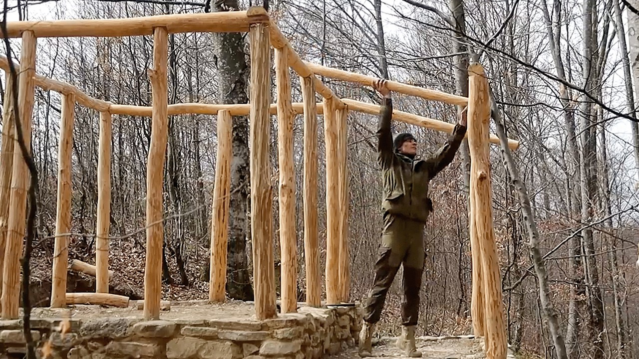 7 Days to Build a Secret Wooden House in the Forest Off the Power Grid