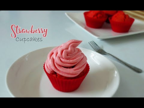 Video: Mga Cupcake Na May Strawberry Cream