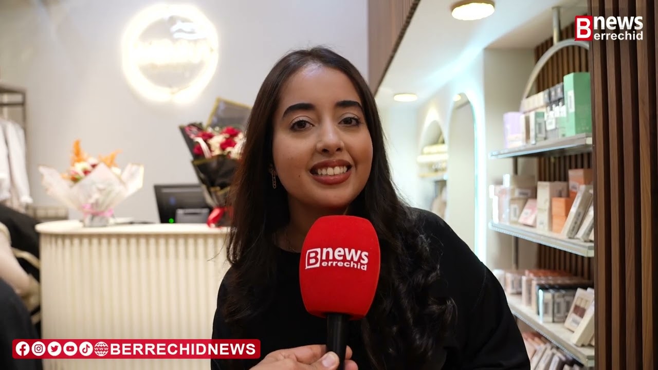 فيديو.. افتتاح محل 