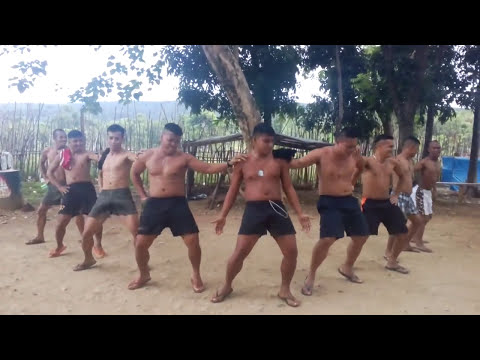 PILIPINO FUNNY DANCE