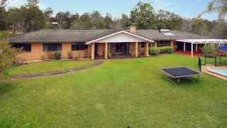 House For Sale In Pinjarra Hills At 2809 Moggill Road Liza Mckilliam Remax Orifle Real Estate
