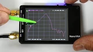 Measuring the gain of a UHF pre-amp with a NanoVNA – November 2020