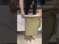 The process of folding a T-shirt - Good tools and machinery make work easy