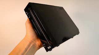 Scratched Up Nintendo Wii - Complete Teardown, Polish, & Clean