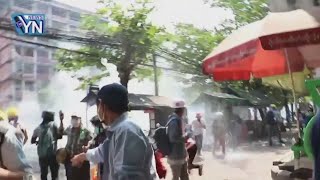 Protesters return to Myanmar's streets; estimated 18 people killed screenshot 3