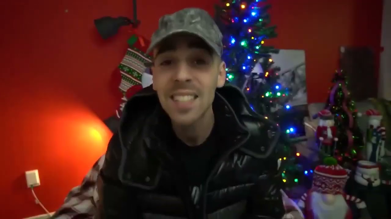 ELF ON THE SHELF ONE MAN HIDE AND SEEK CHALLENGE AT 3AM! DO NOT RECORD ELF ON THE SHELF AT 3AM!!