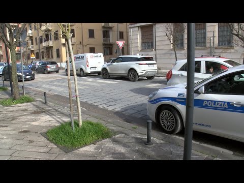 Video Avellino. Investe donna sulle strisce, è caccia all’auto pirata