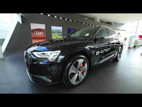 Audi Q5 - Solitaire Automotive Group