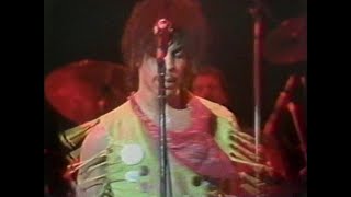 Video thumbnail of "Prince - I Wanna Be Your Lover (Live)"