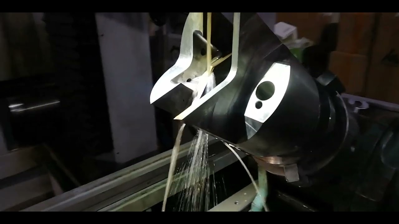 Арморика: электроэрозионная обработка - YouTube