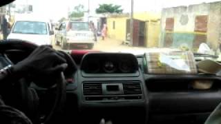305B-TRAVERSEE DE VILLAGE.AVI