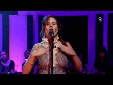 Camille - Au Port (Live Jools Holland 2006)