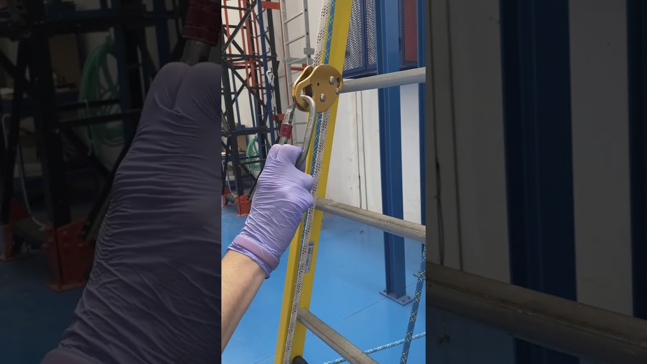 ¿COMO FUNCIONA EL ANTICAIDAS TIPO ROCKER?