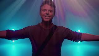 Delicate Love - Martin Kerr Feat. Josh Sahunta 