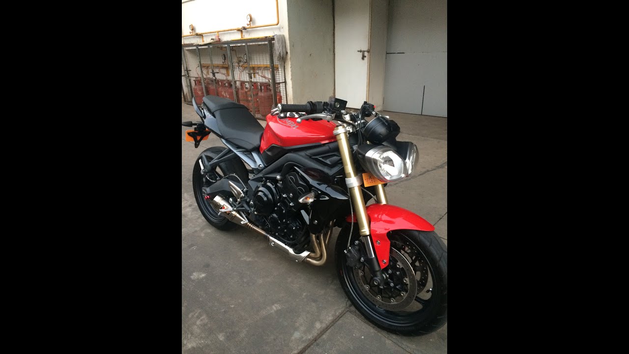 14' Street Triple with Competition Werkes Slip-on hitting REV LIMITER