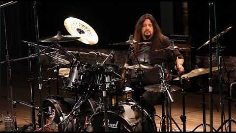 Gene Hoglan Plays Death Track 