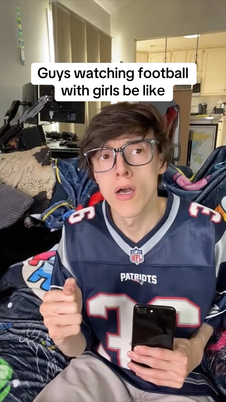Guys Watching Football with Girls Be Like #TheManniiShow.com/series