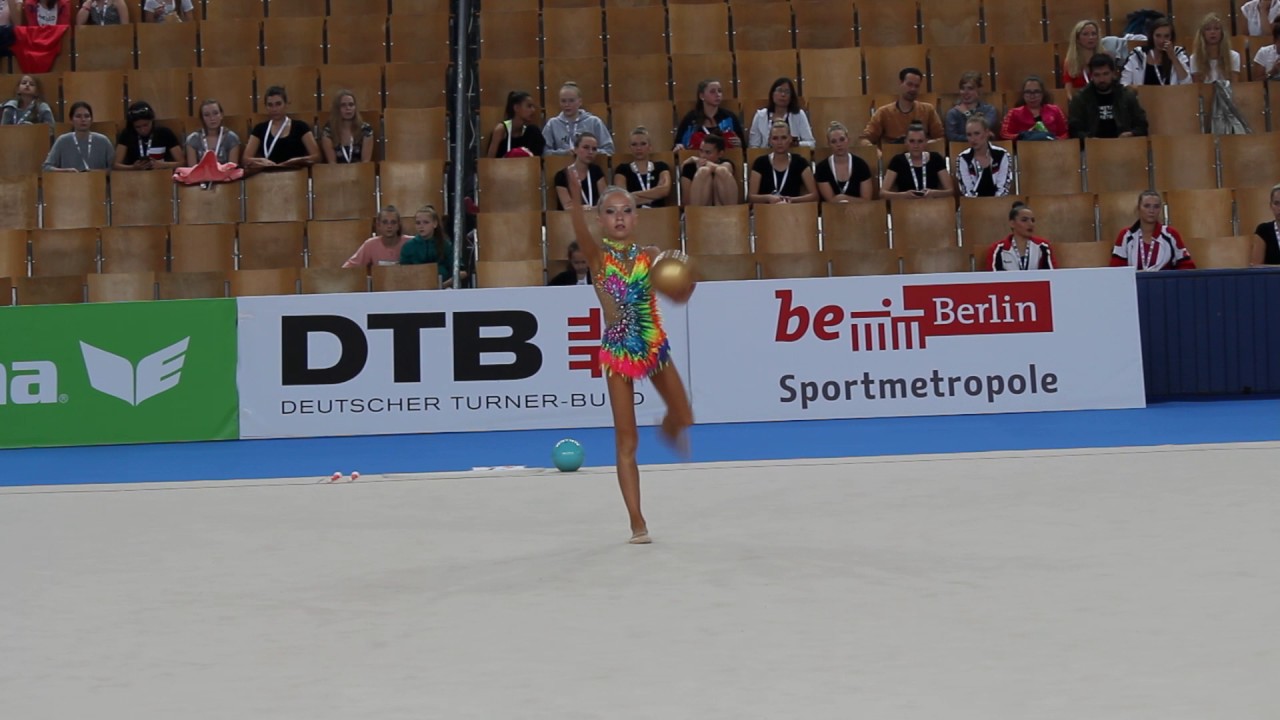 Elisabeth E. RSG Ball 2 . 2017 Berlin.