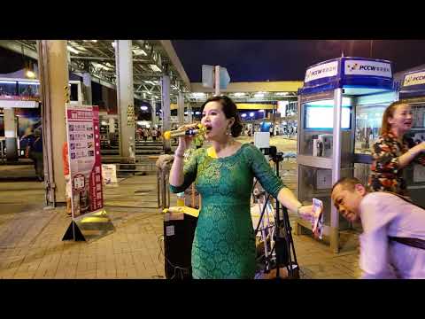 我的快乐就是想你 小红 旺角菜街艺人 尖沙嘴天星码头表演 singing 2018年8月8日