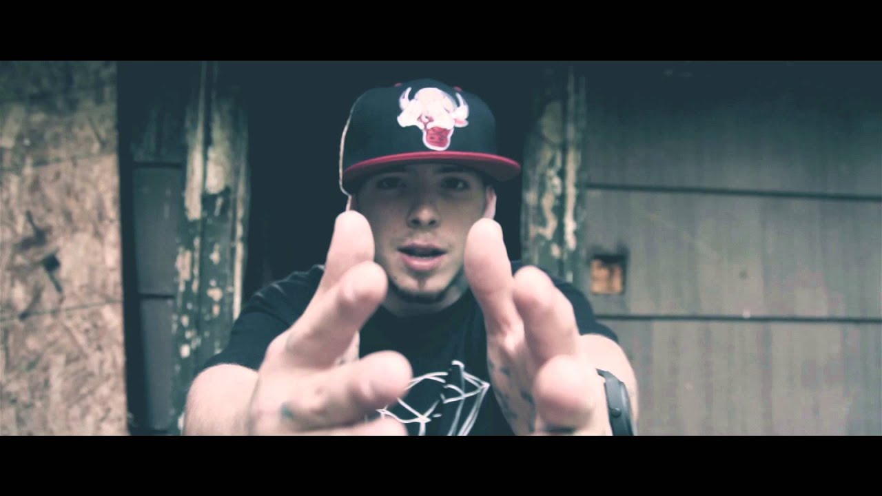 Skyler Ray-monster feat 2 piece (OFFICIAL MUSIC VIDEO)prod. by dasoulolife (click Subscribe)