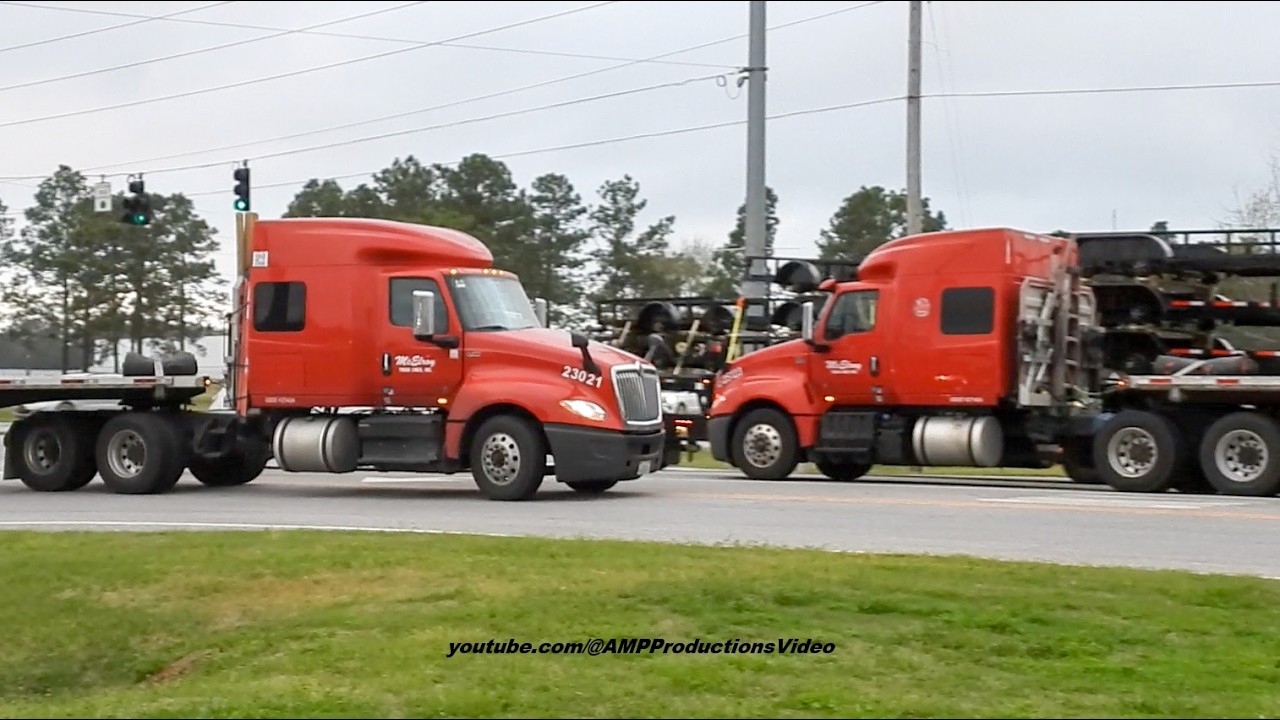 Red International LT McElory meets McElory | Truckspotting