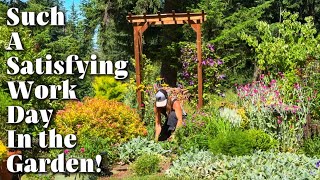 A Huge Honeybee Swarm and Such a Satisfying Work Day in the Garden! // Zone 8b