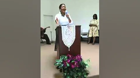 Pastor Leila M. Roberts preaching "Giving Thank"